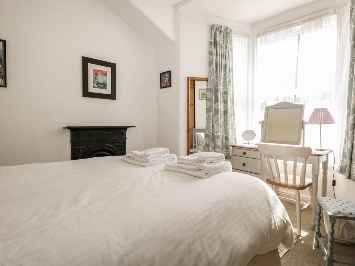 Honeysuckle Cottage, Craig Walk Боунес-он-Уиндермер Экстерьер фото